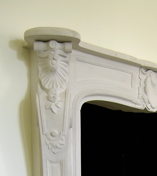 louis XIV detail of fireplac mantel
